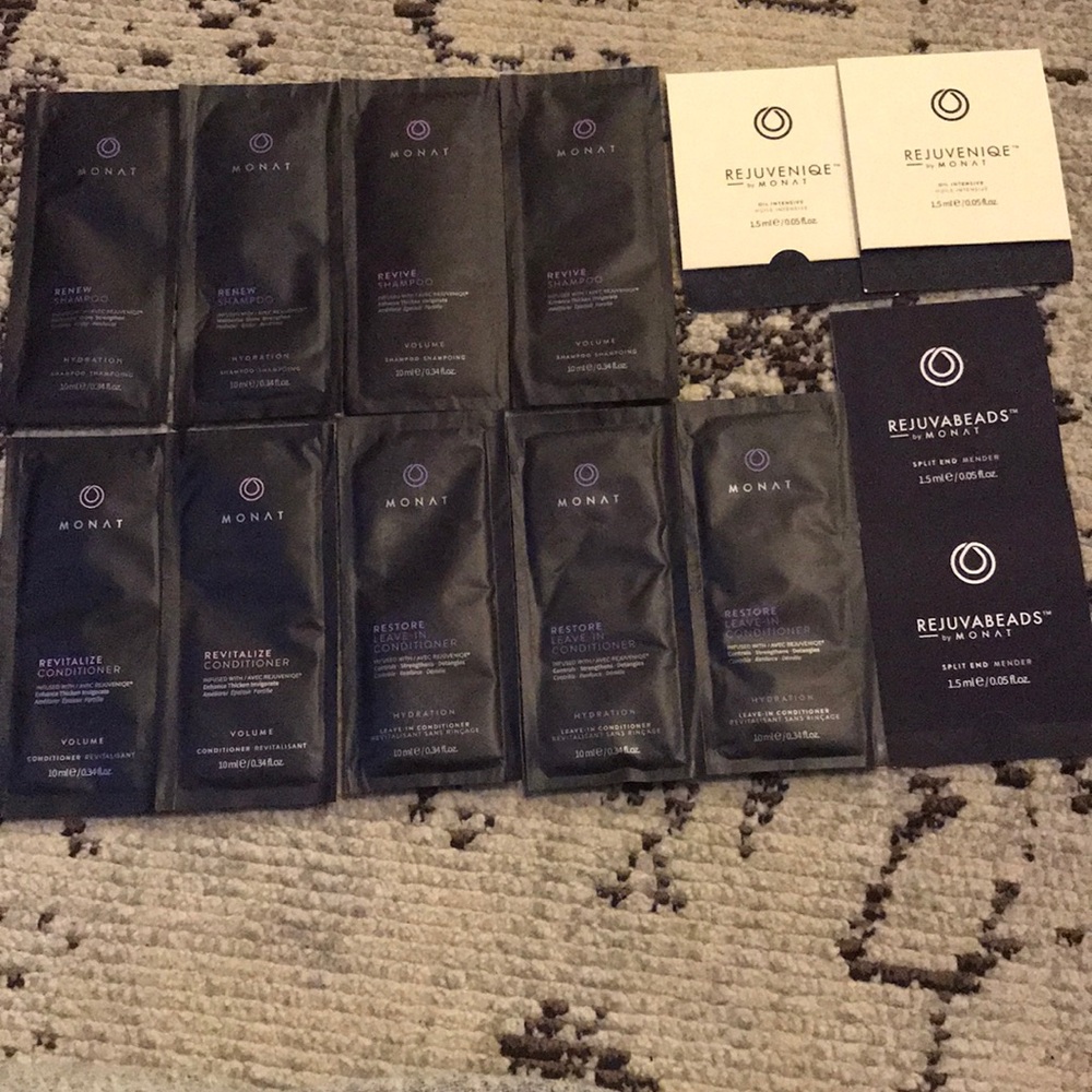 Monat Cosmetic Bag and 13 samples